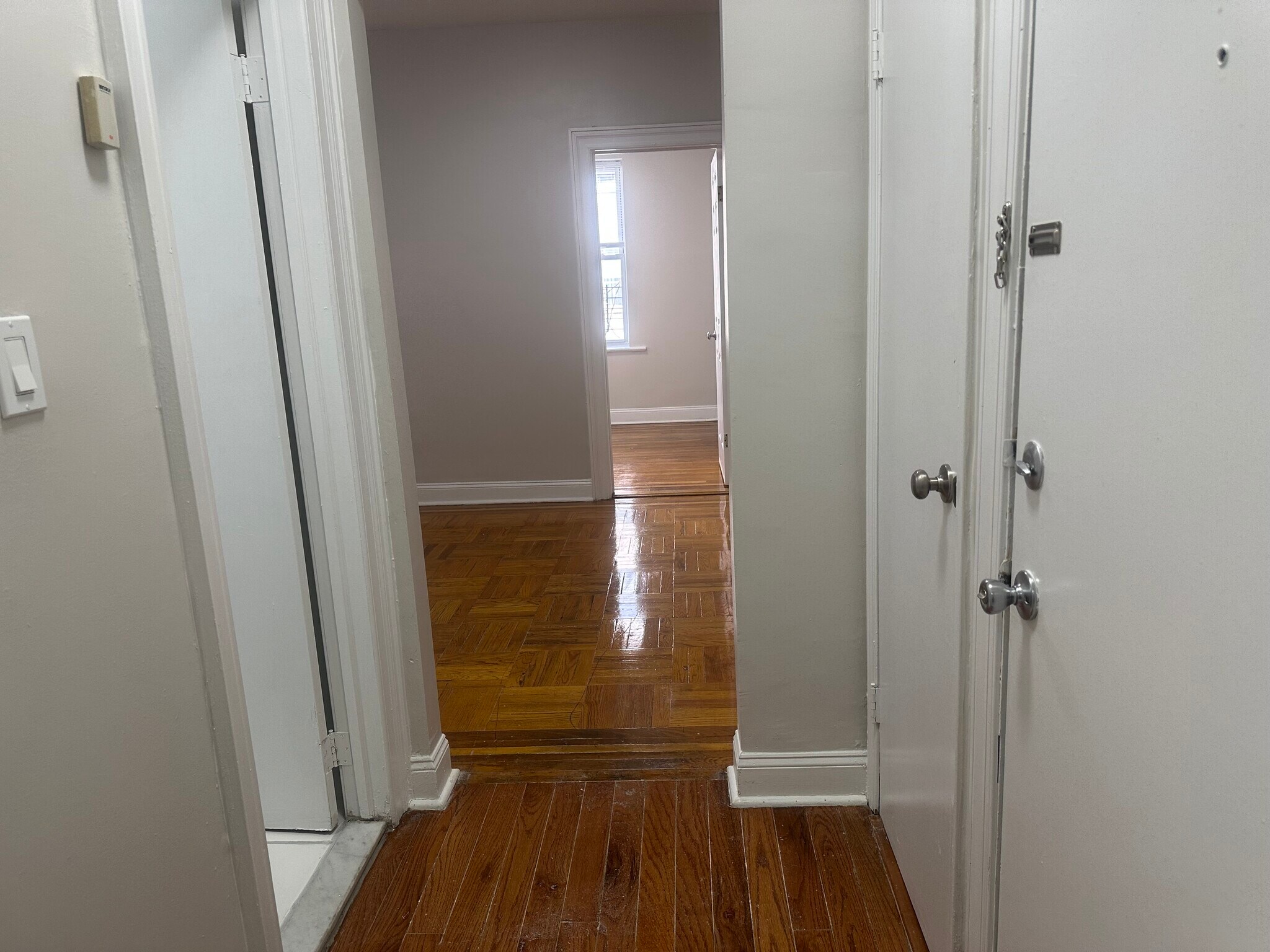 Building Photo - 328 61st St