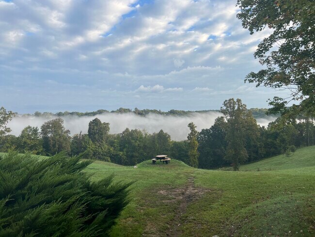 Building Photo - 99 Windy Farm Rd