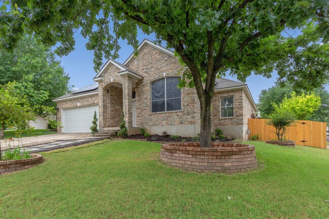 Building Photo - Spacious 3BR / 2BA Corner-Lot Home with Fenced Backyard & Garage