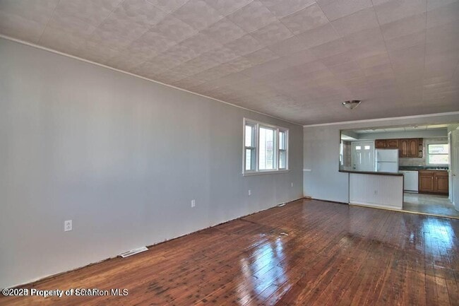 Building Photo - 261 Dana St