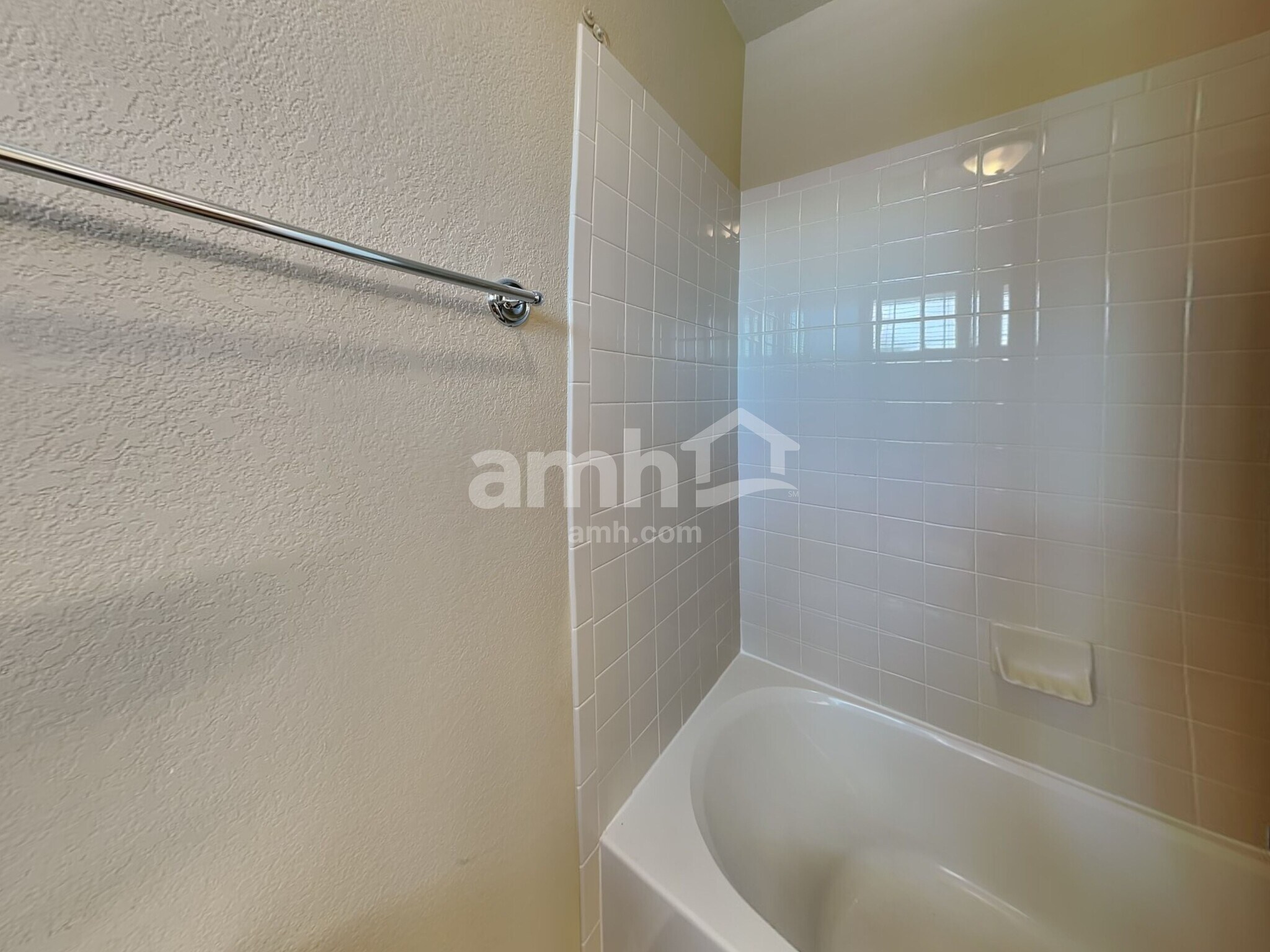 Building Photo - 11791 Lewiston St