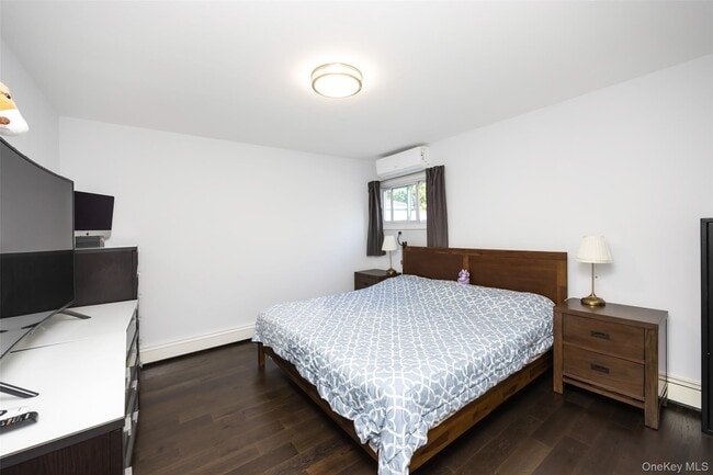 Building Photo - 80 Cypress Ln E