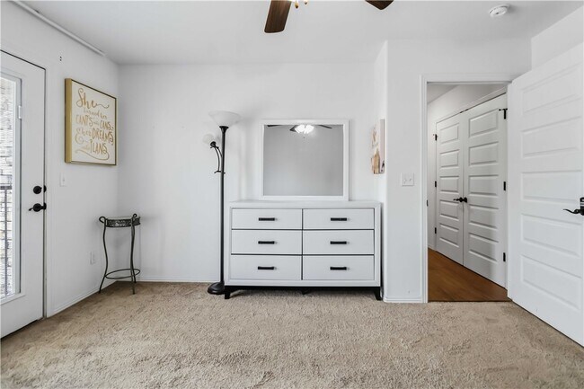 Building Photo - 1299 N Sicily Ln