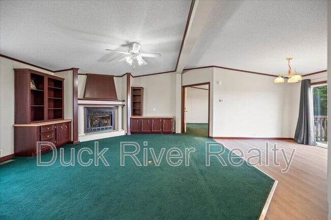 Building Photo - 2588 Johnson Creek Rd