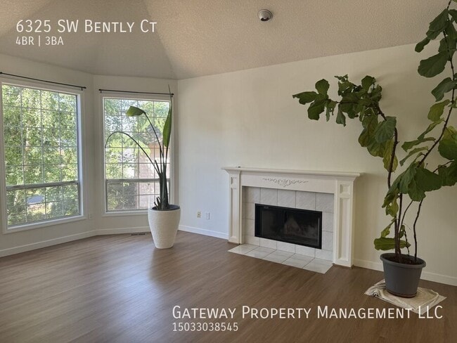 Building Photo - 6325 SW Bently Ct
