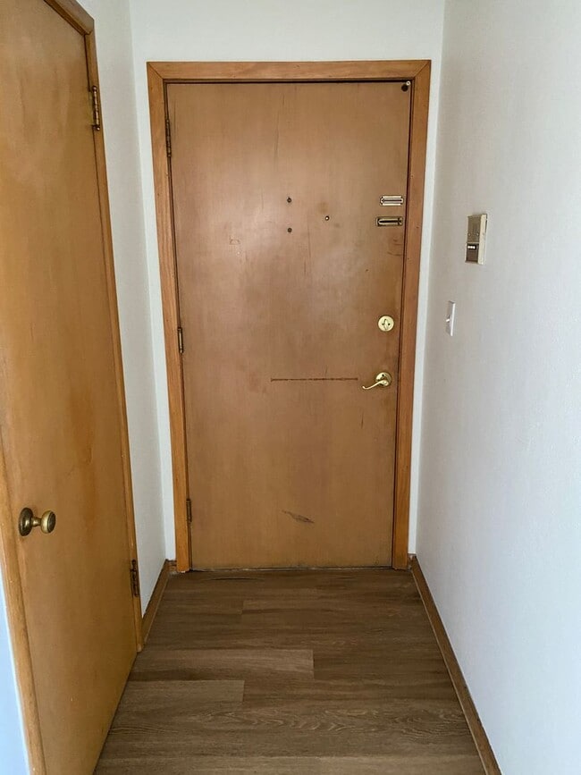 Interior Photo - 3551-3559 Huntington Ave S.