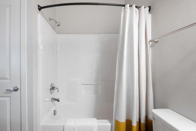 Building Photo - 1607 NW Davis St