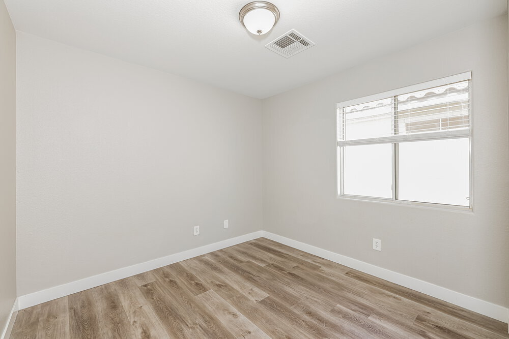 Building Photo - 6471 Brook Cottage Ln