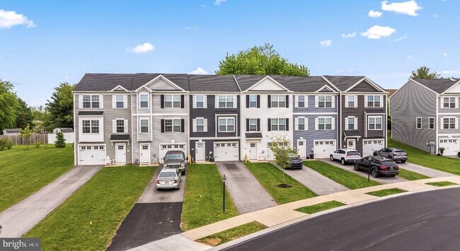 Building Photo - 362 Cadbury Dr