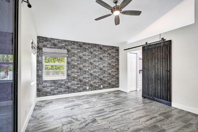 Building Photo - 8062 Cassia Dr