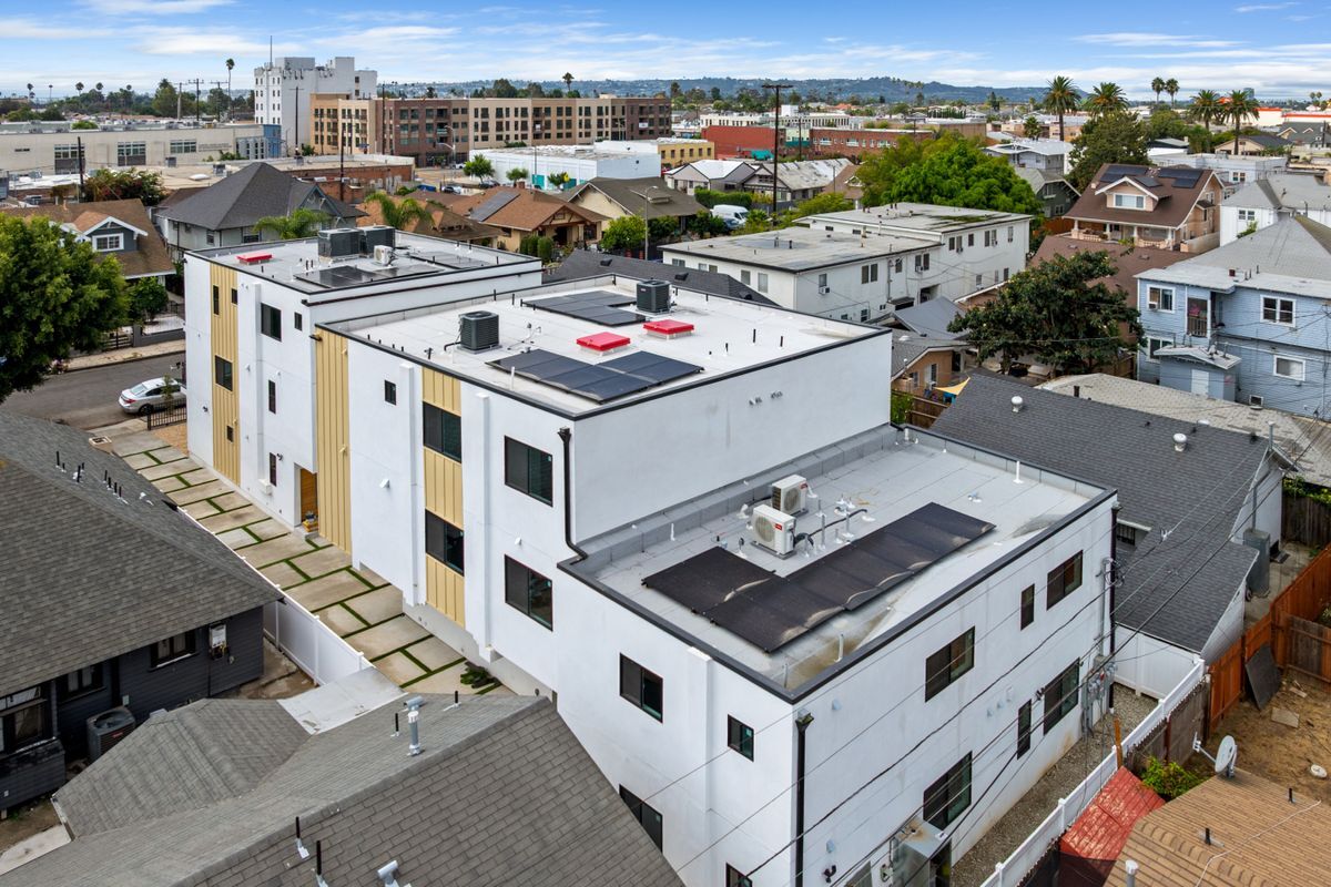 Building Photo - 3209 W 18th St