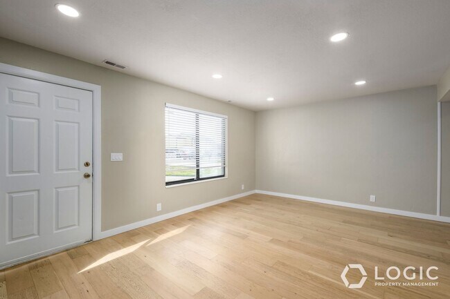 Building Photo - 2346 S 1440 W