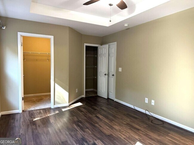 Building Photo - 538 Oakside Pl