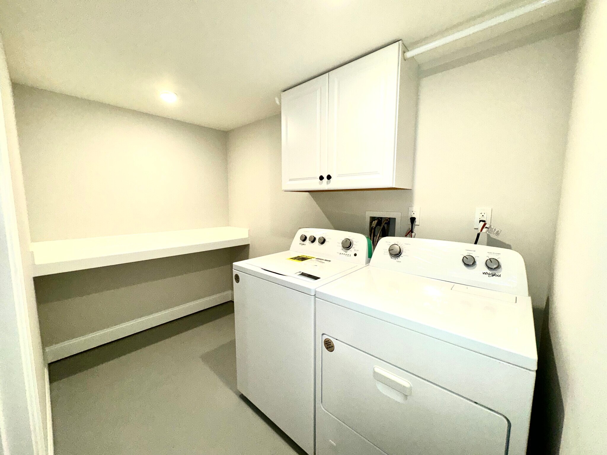 Private Laundry Room (Lower Level) - 1517 Curtin St