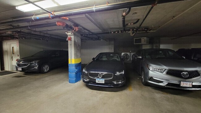 Building Photo - 20 McTernan St