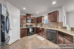 Building Photo - 335 Kildeer Creek