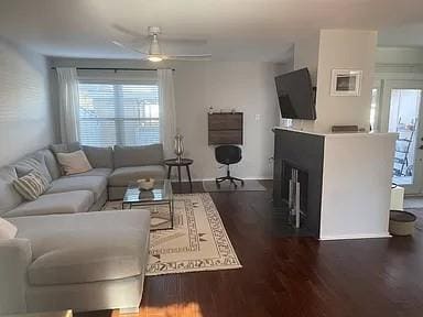 Building Photo - 2007 Sandberg Dr