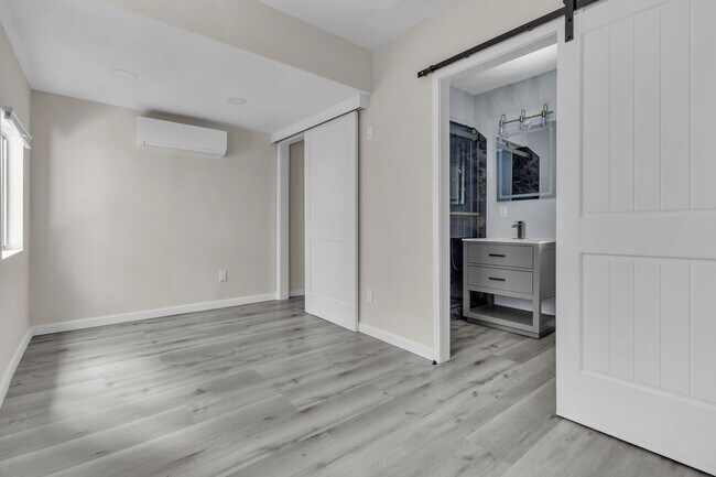 Building Photo - 4510 Tourmaline St