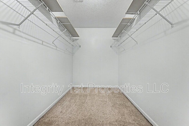 Building Photo - 3622 NW 85 St