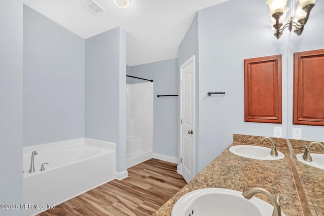 Building Photo - 7592 Vandalay Dr