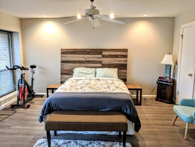 Building Photo - 600 NW 4th St