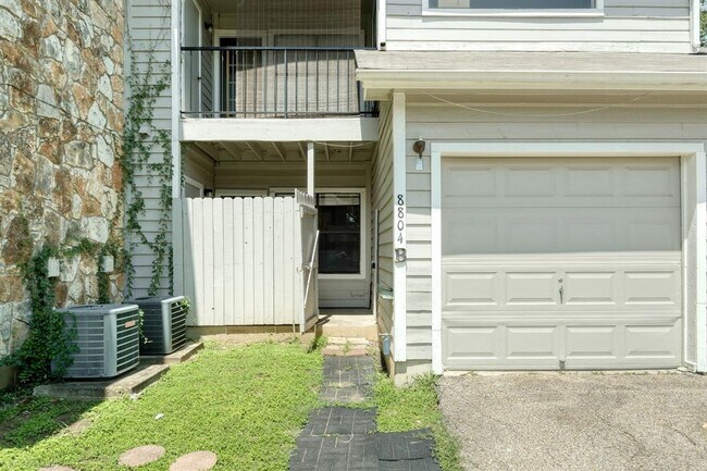 Building Photo - 8804 Schick Rd