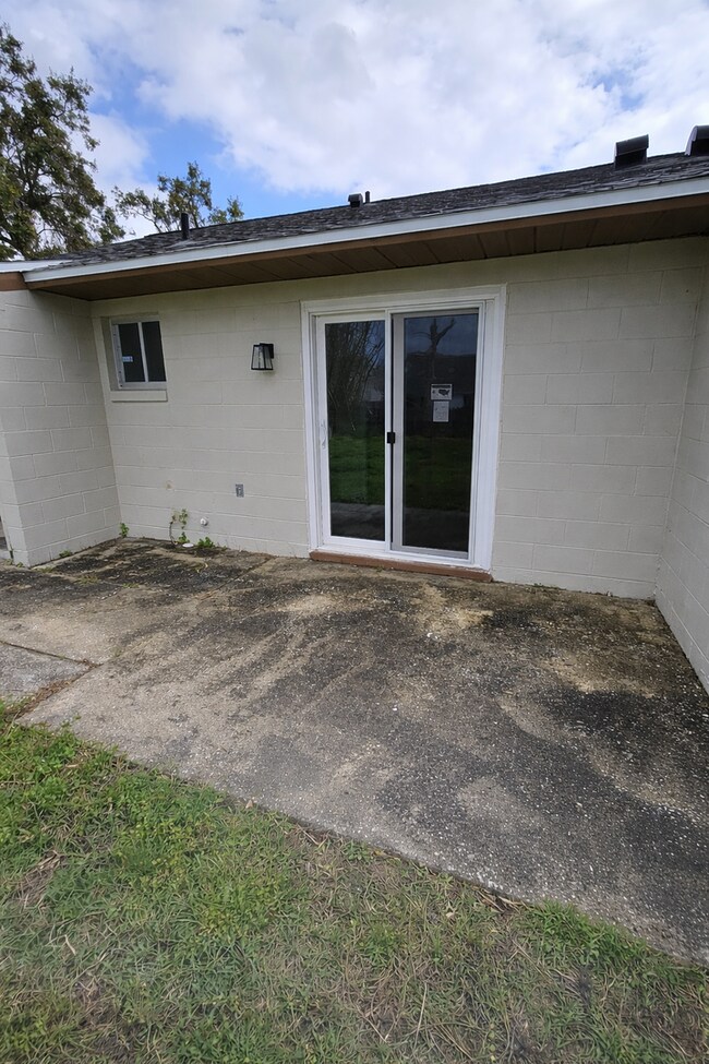 Building Photo - UCF