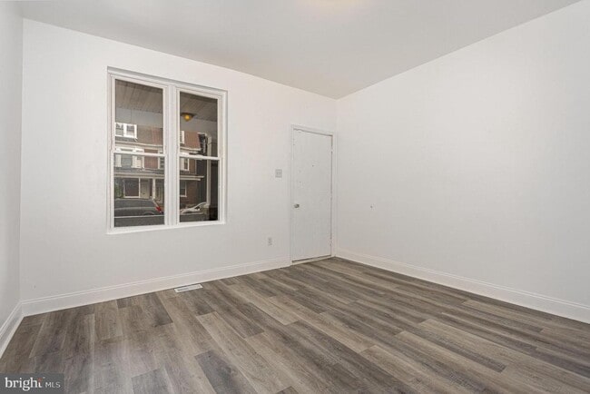 Building Photo - 1621 Berryhill St