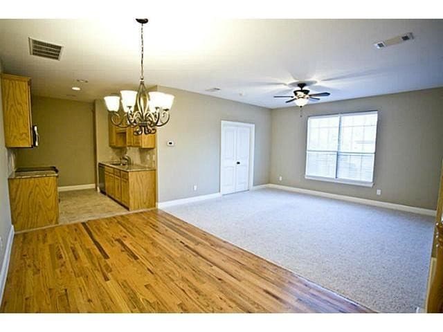 Building Photo - 1303 Halcyon Pl