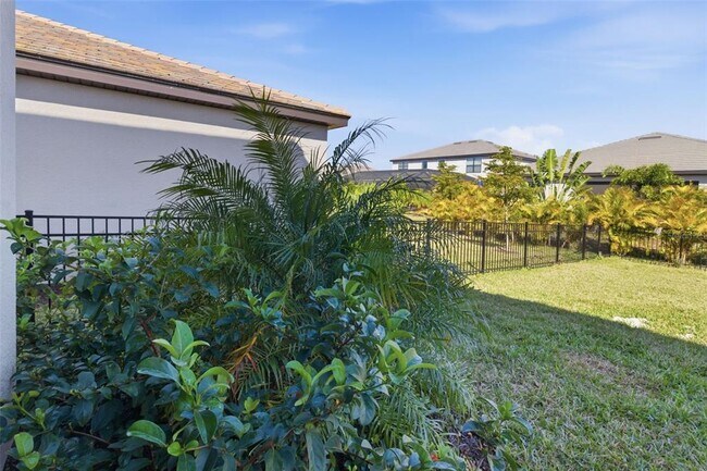 Building Photo - 14968 Serene Shrs Lp