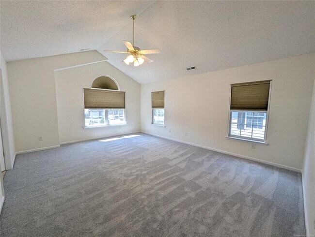Building Photo - 294 Raven Terrace