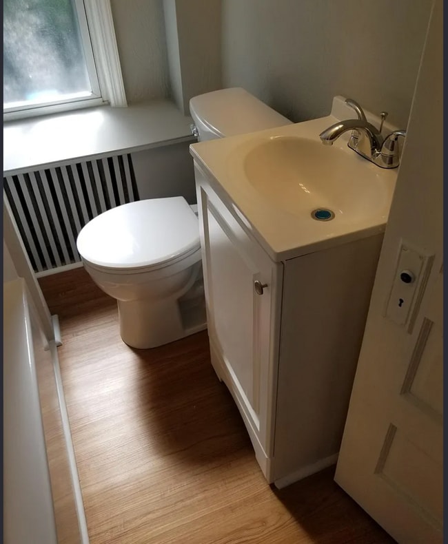 Building Photo - Adorable 3 Bedroom Home for RENT in Beechview