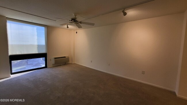 Building Photo - 1 Channel Dr