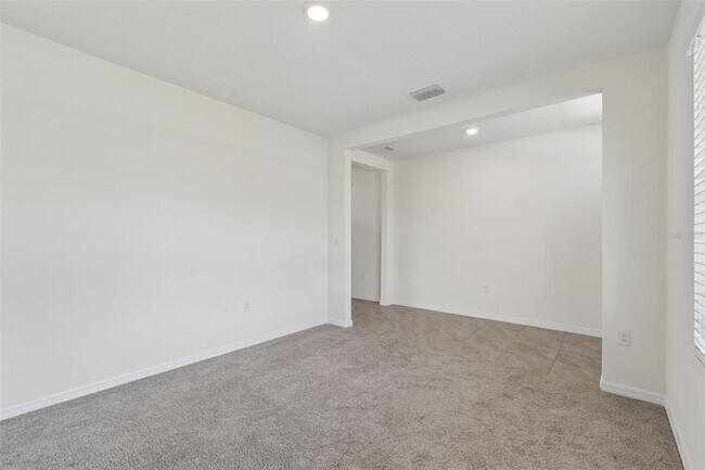 Building Photo - 8454 Ender Hls Dr