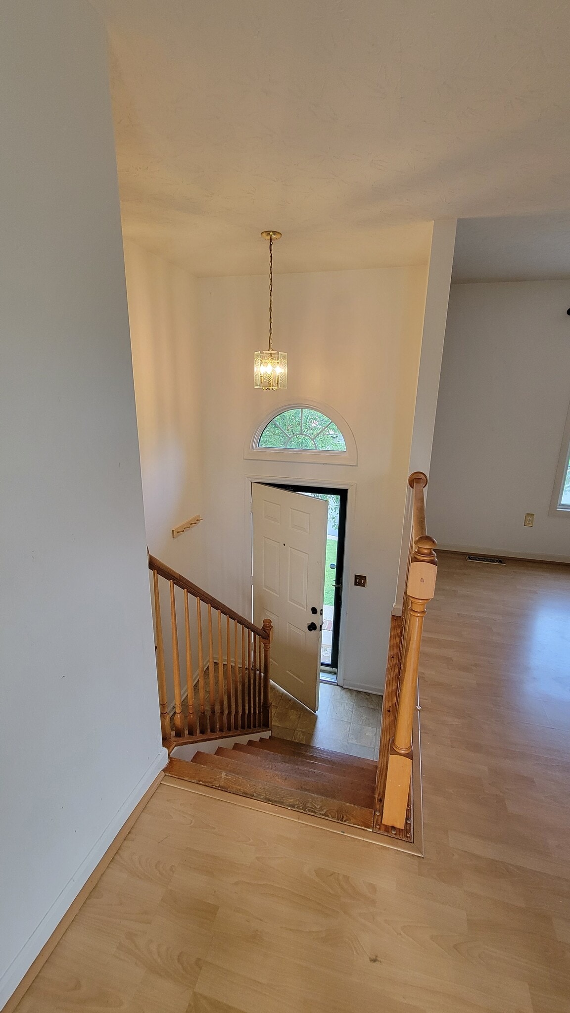 Building Photo - 131 Brookside Pl