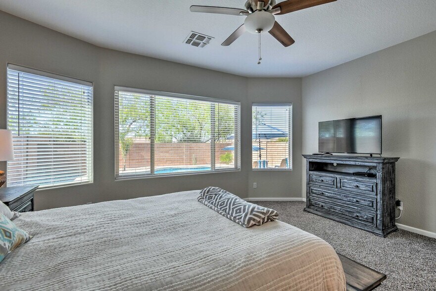 Building Photo - 8226 S Hidden Trail Ct