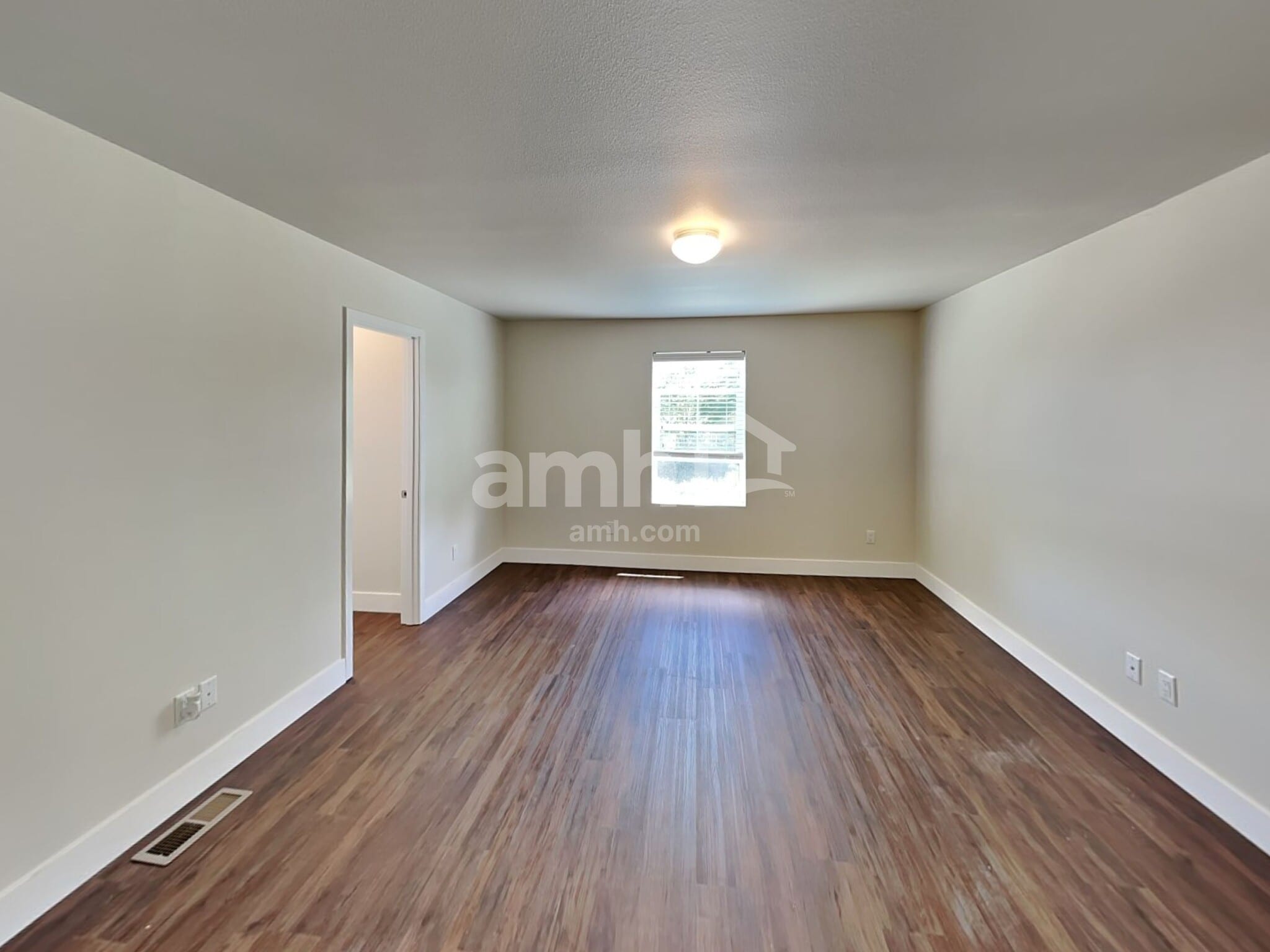 Building Photo - 1709 Blacktail Ln