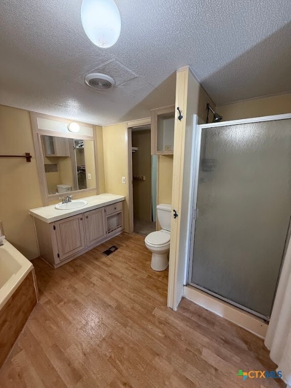 Building Photo - 1215 Cypress Dr