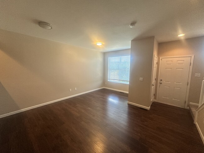 Building Photo - 23363 E Chenango Pl