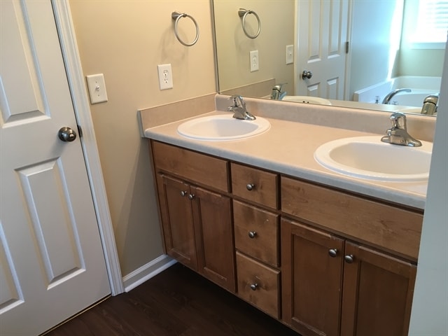 Building Photo - 140 Nandina Wy