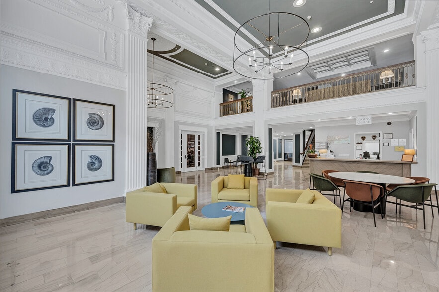 Building Photo - Francis Scott Key