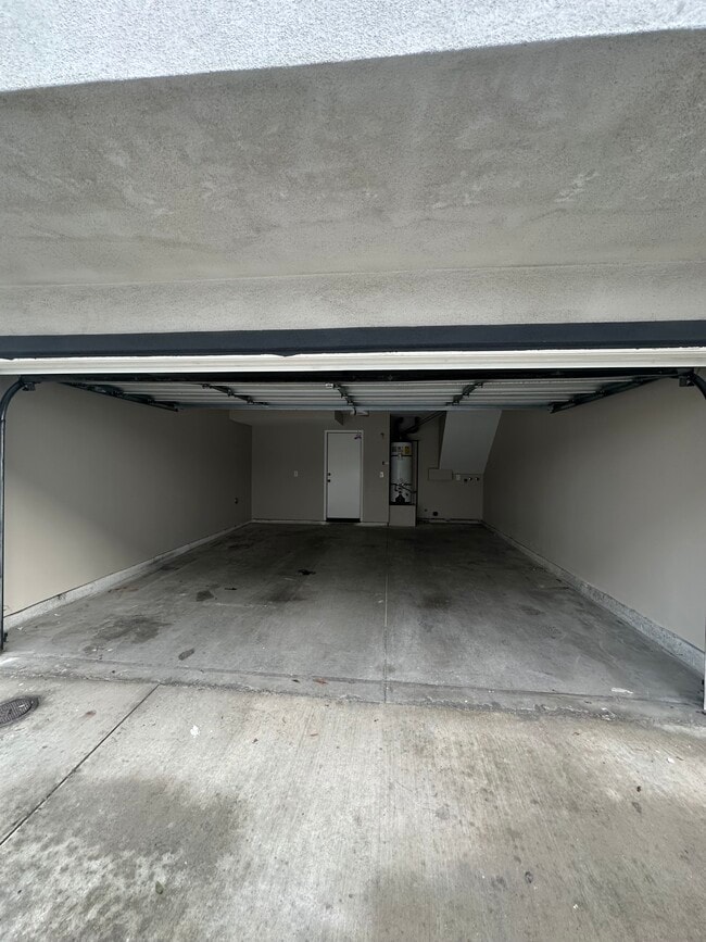 Building Photo - 20609 Seine Ave