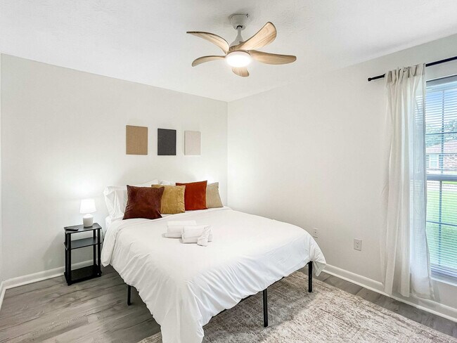 Building Photo - 1224 Crawford Way