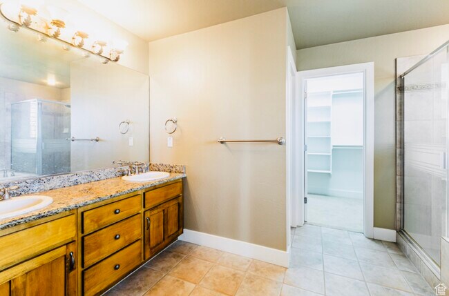 Building Photo - 9728 Quartzridge Dr