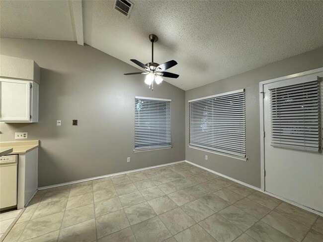 Building Photo - 2917 Zeke Bend