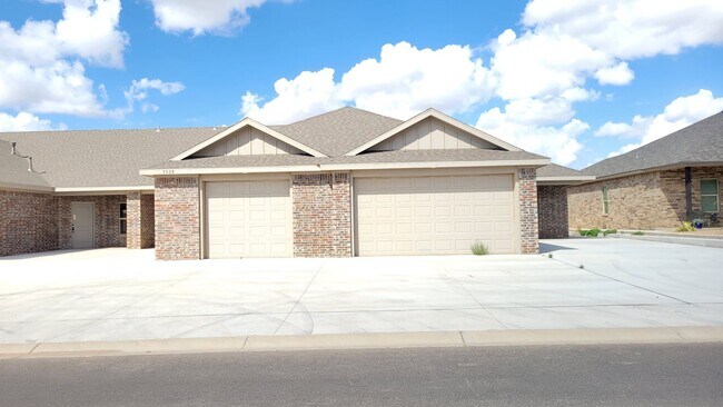 Building Photo - 5536 Kemper St