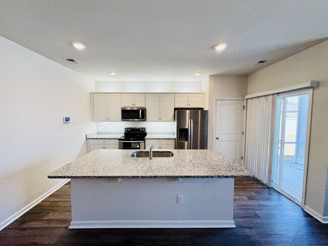 Building Photo - 1805 Castlebay Dr