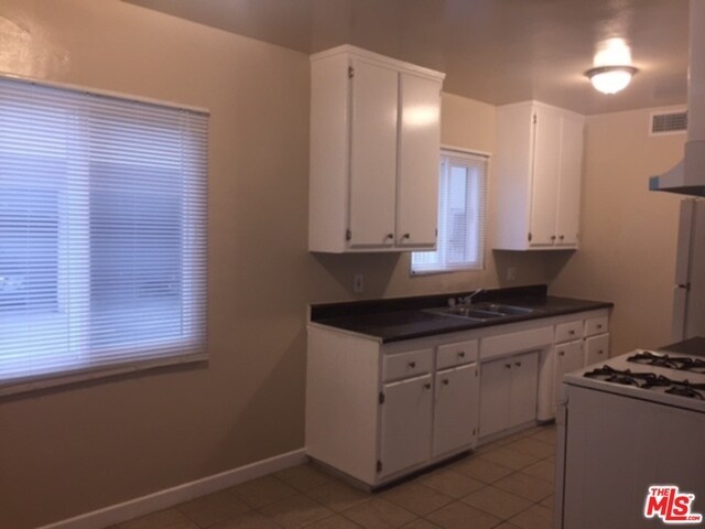 Building Photo - 620 S Myrtle