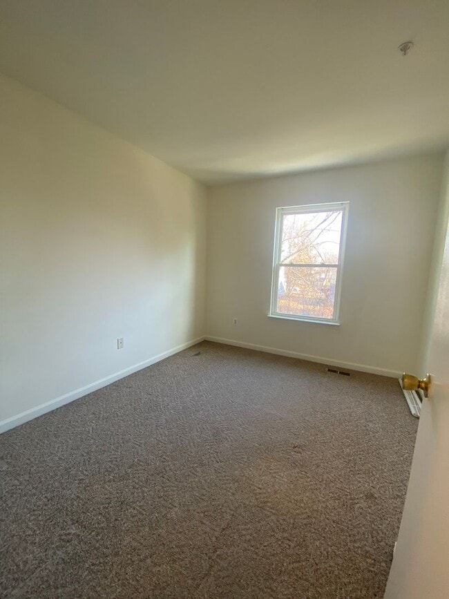 Building Photo - Spacious 3-Bedroom, 1.5-Bath Townhome in Aberdeen, MD