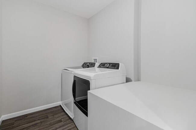 Building Photo - 5109 Limerick Ct.